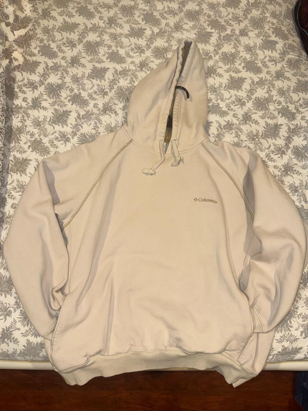 Columbia Unisex Cream Pullover Hoodie